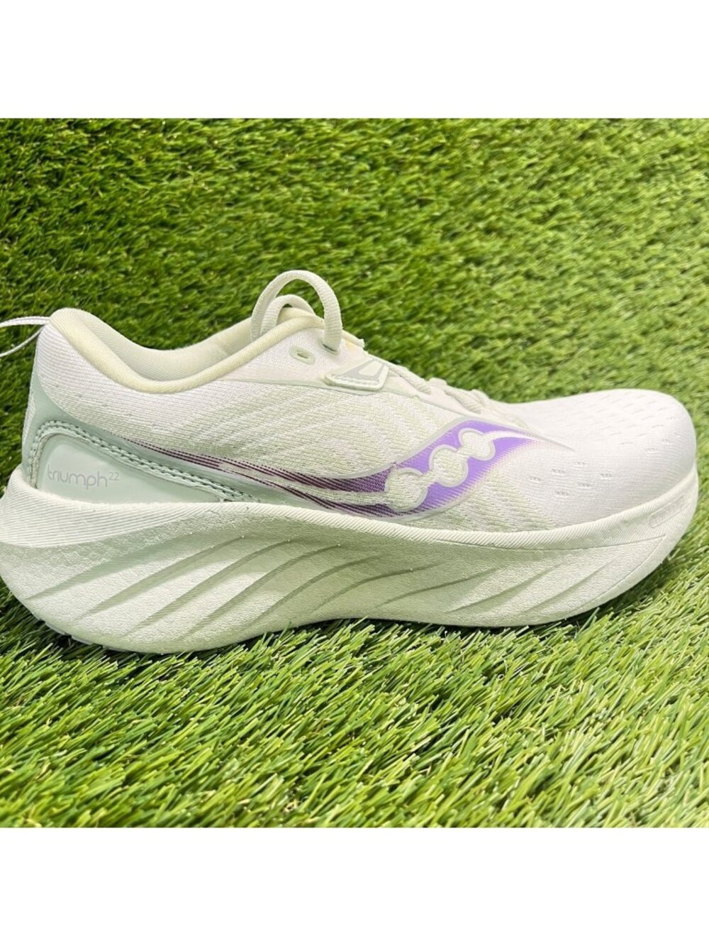 Saucony Triumph 22 Womens Size 6.5 Green Purple Athletic Running Shoes Sneakers
